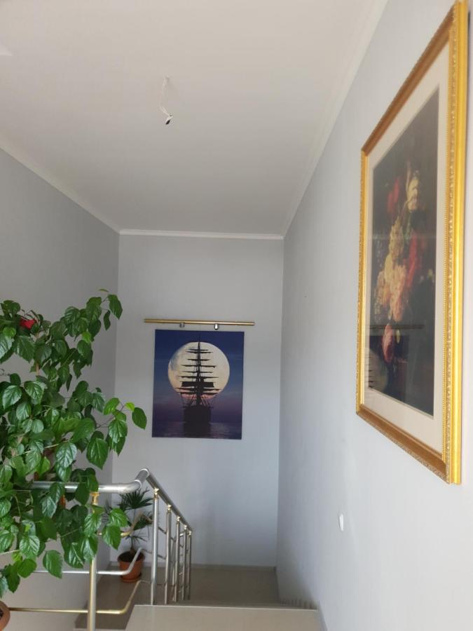 Guesthouse Crown Of Цахкадзор Екстериор снимка